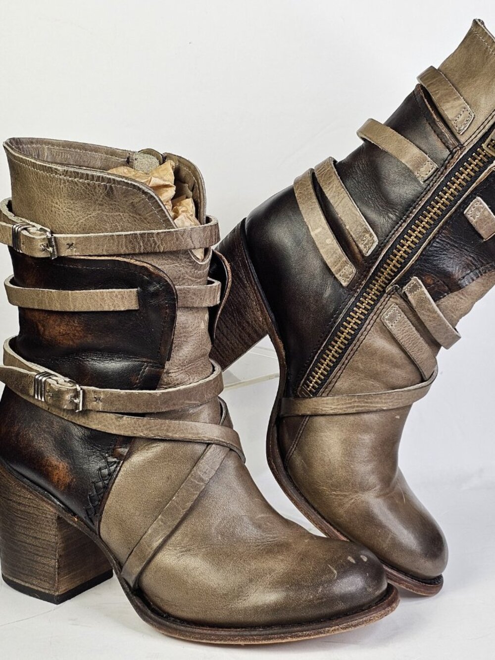 Freebird by Steven Baker Sz 9 Criss-Cross Strap Brown Leather Zipper Ankle Boots